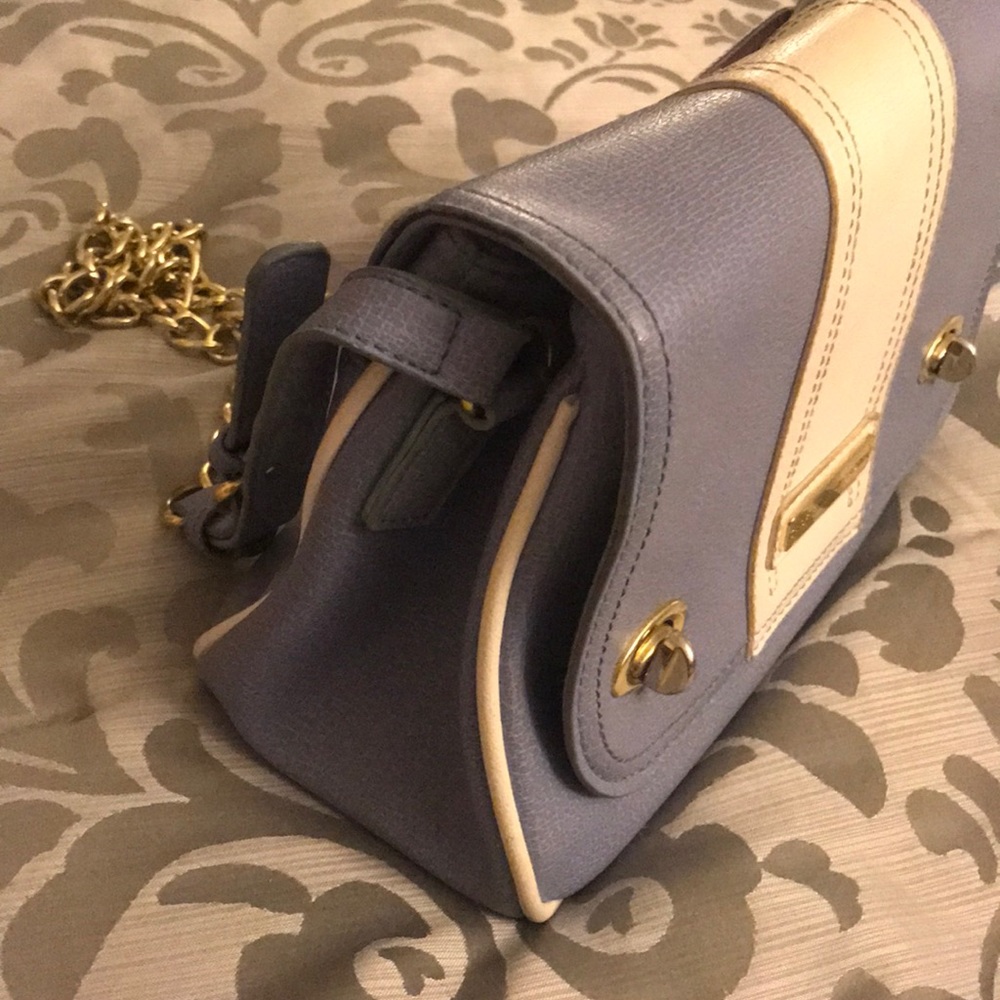 Purse - Picture 3 of 7